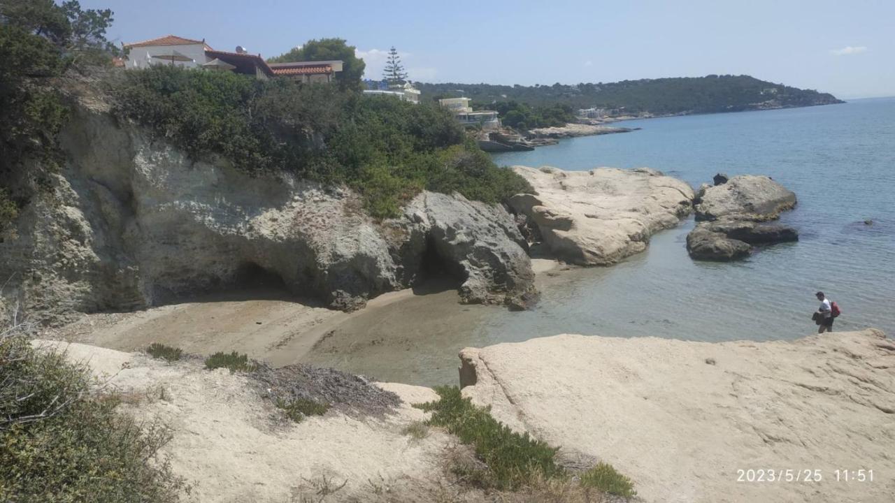 Meltemi Apartments Agia Marina  Екстер'єр фото